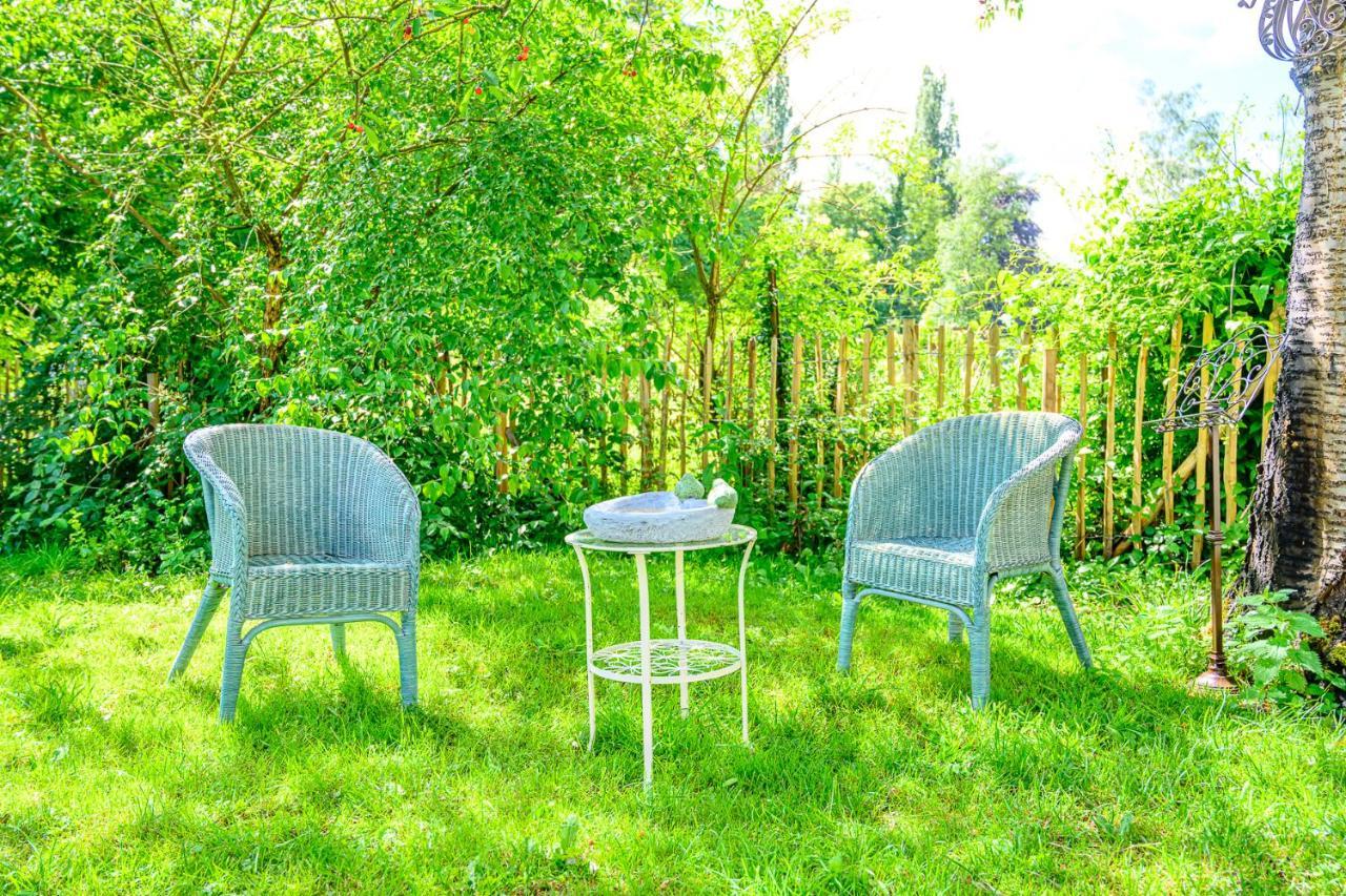 נמור Le Gite Du Jardin Des Secrets מראה חיצוני תמונה